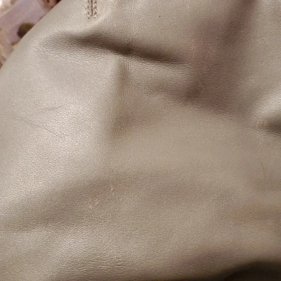 Coach pearl grey tote with patent‎ trim